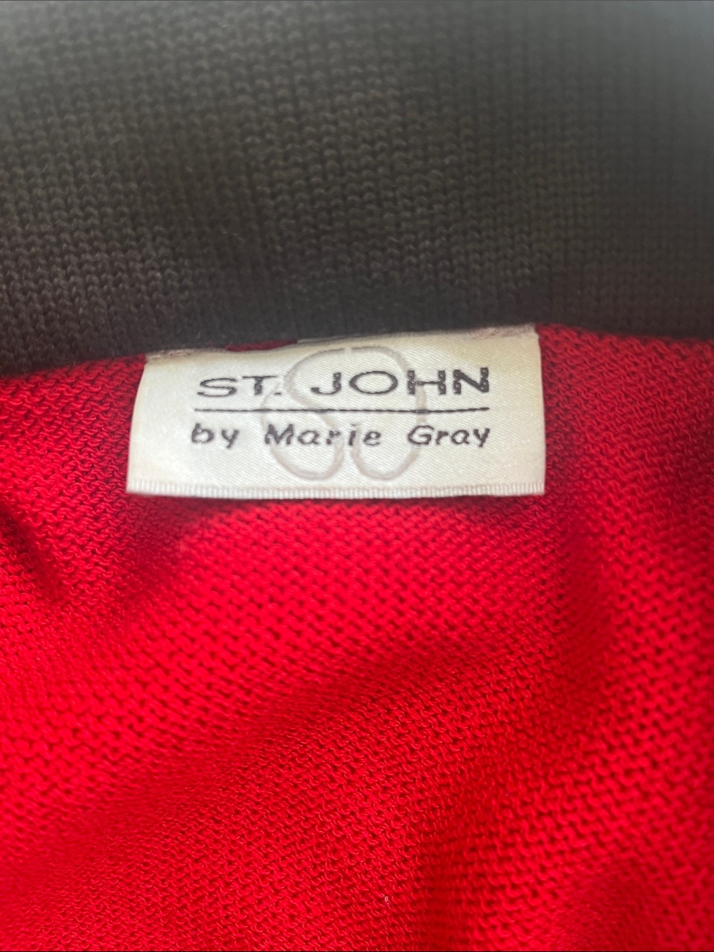St. John Vintage Cropped Knit Blazer shoulder pads - Picture 7 of 7